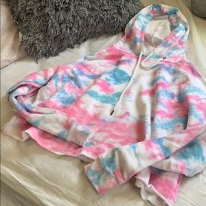 Women’s hoodie.